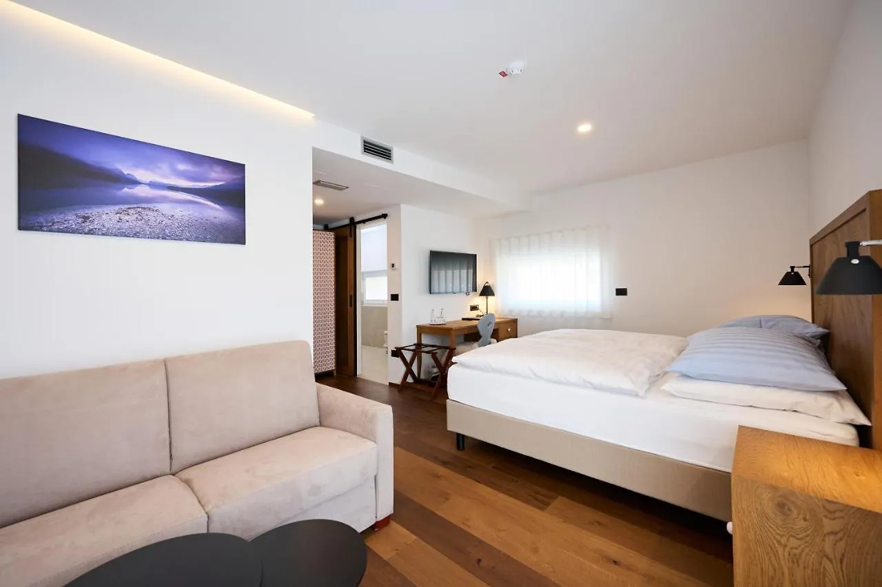 Hotel Hisa Ancka, Sencur - 3 Min To The Airport