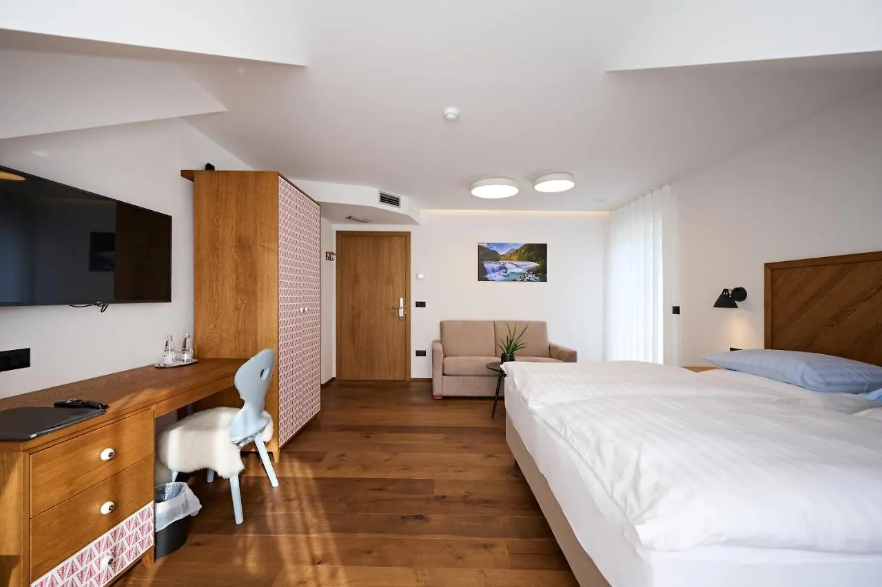 Hotel Hisa Ancka, Sencur - 3 Min To The Airport