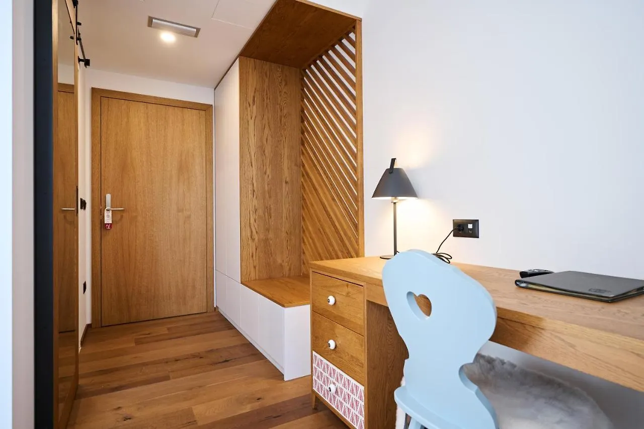 Hotel Hisa Ancka, Sencur - 3 Min To The Airport
